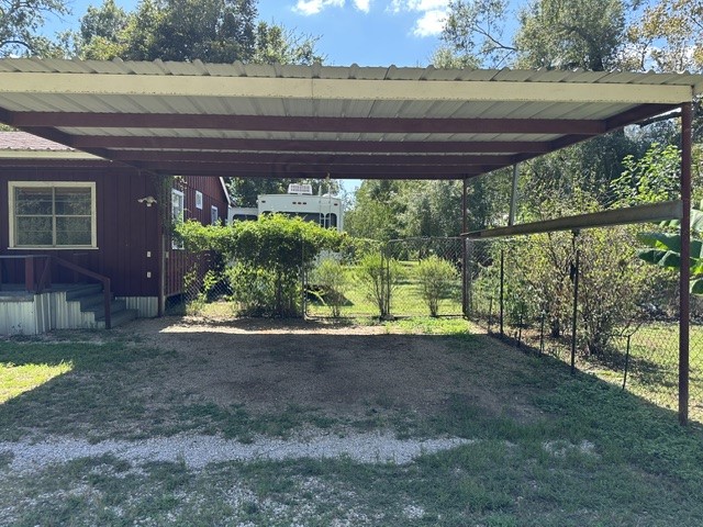 809 E Clark Avenue Property Photo 2