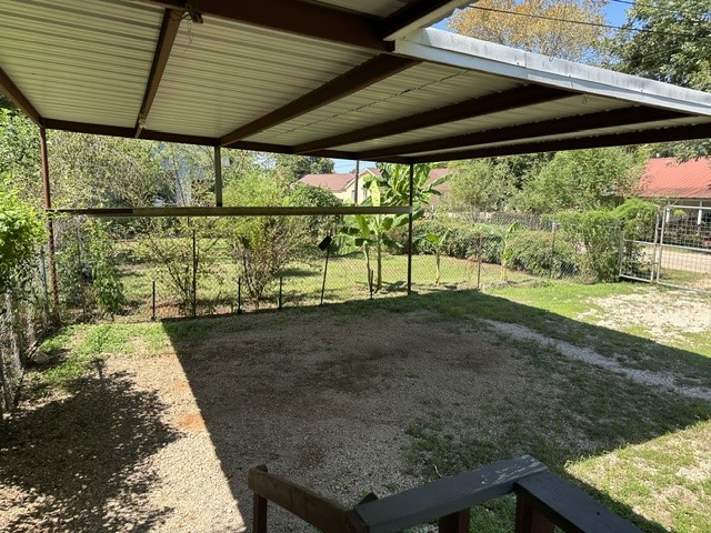 809 E Clark Avenue Property Photo 5