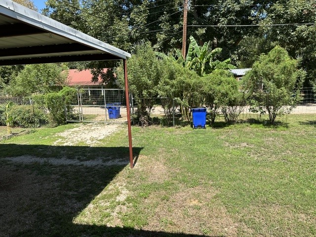 809 E Clark Avenue Property Photo 6