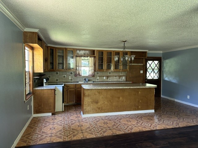 809 E Clark Avenue Property Photo 11