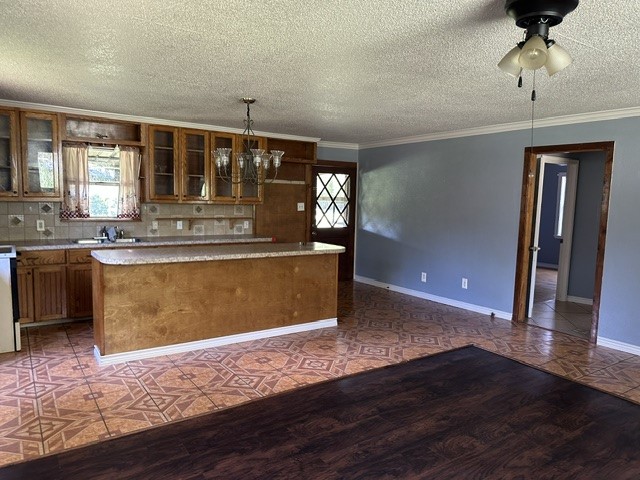 809 E Clark Avenue Property Photo 15