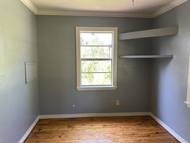 809 E Clark Avenue Property Photo 22
