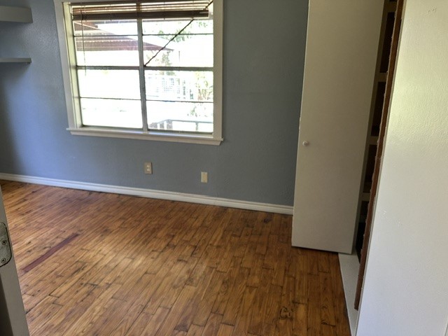 809 E Clark Avenue Property Photo 23