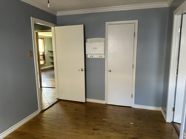 809 E Clark Avenue Property Photo 25
