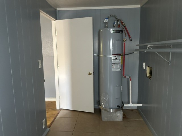 809 E Clark Avenue Property Photo 28