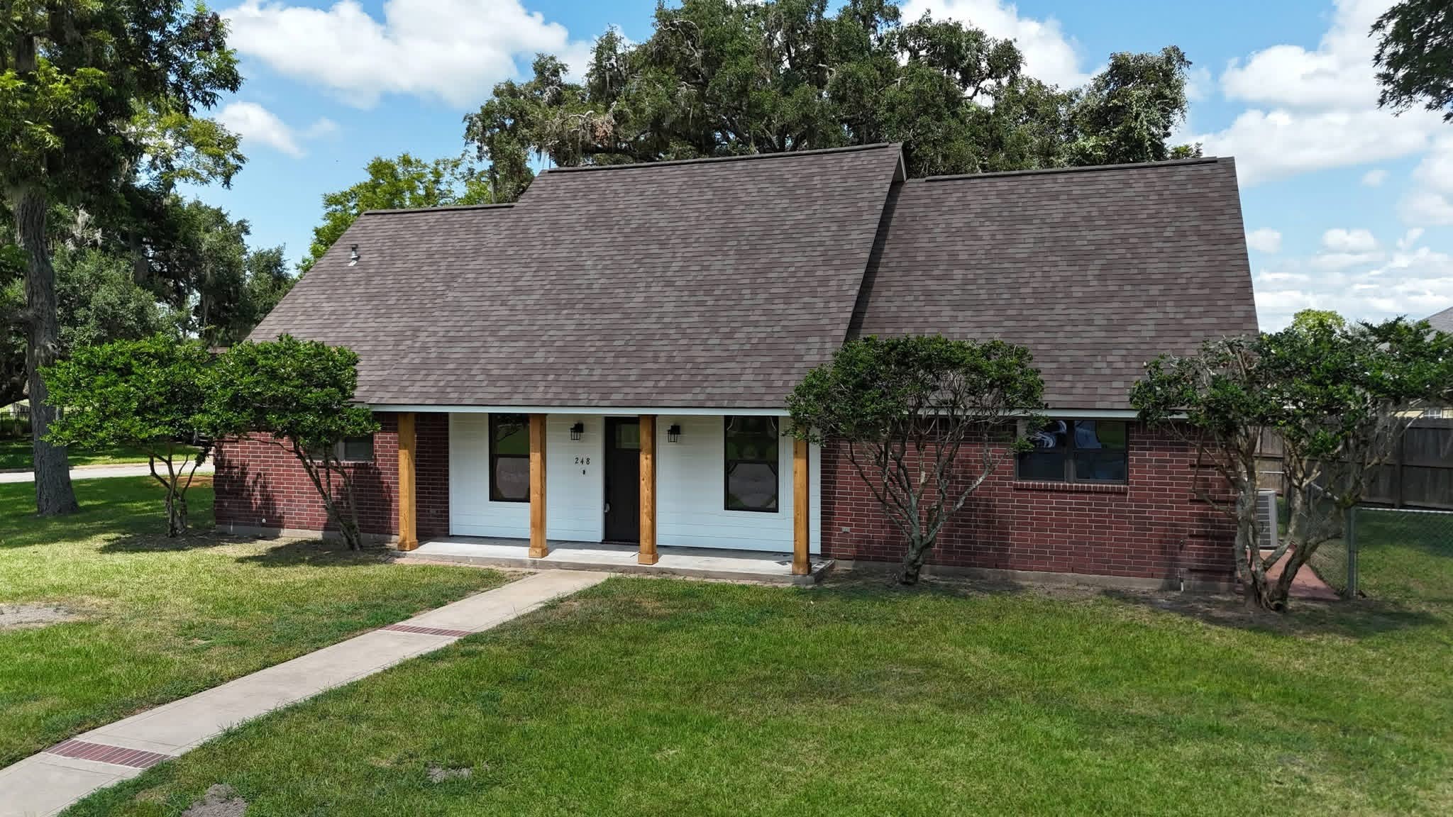 248 Canterbury Drive Property Photo 1