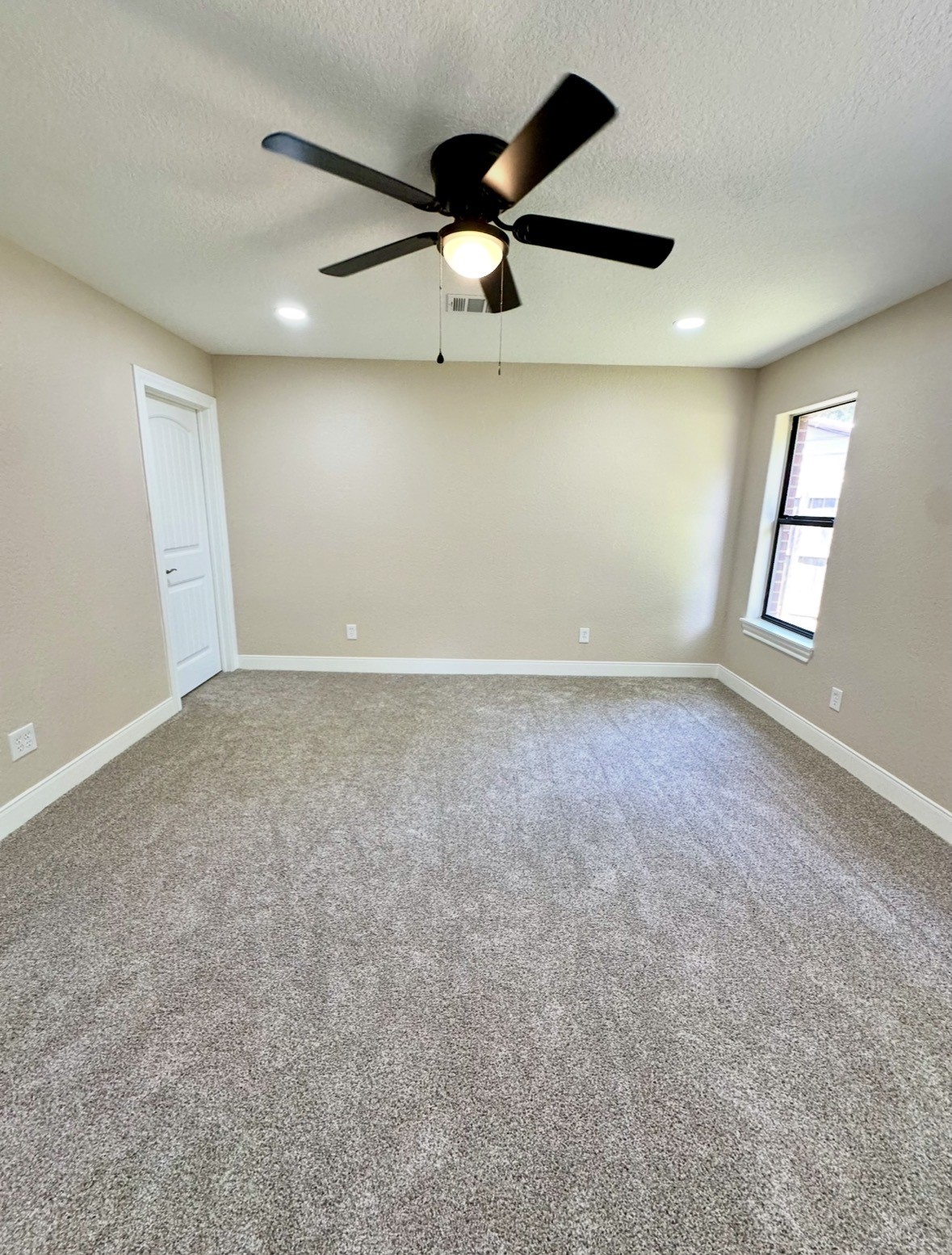 248 Canterbury Drive Property Photo 12