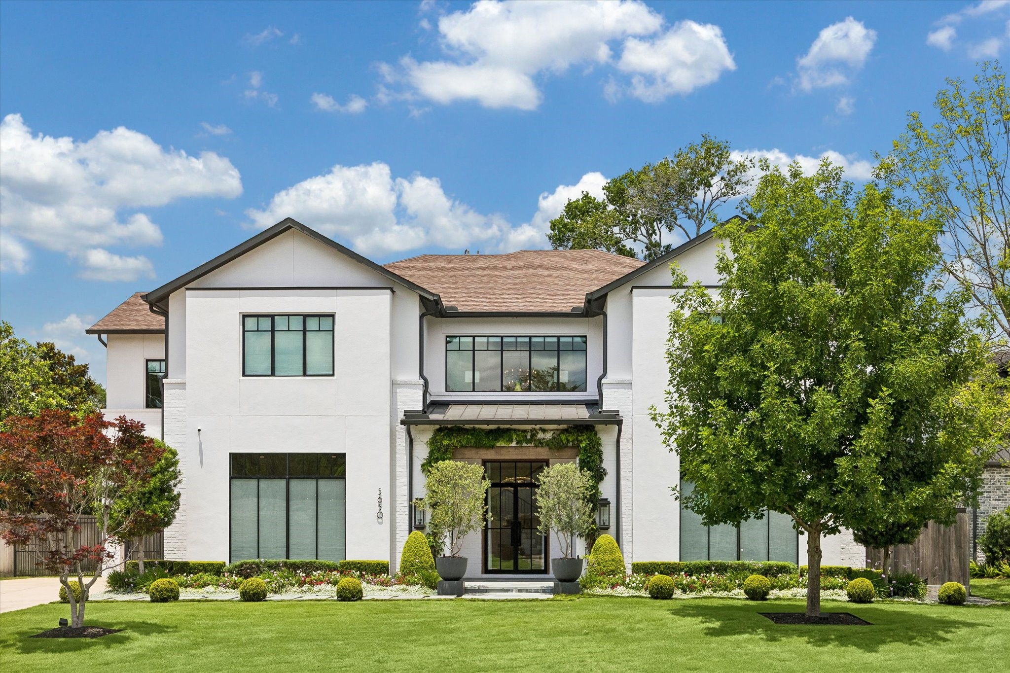 5650 Chevy Chase Drive Property Photo