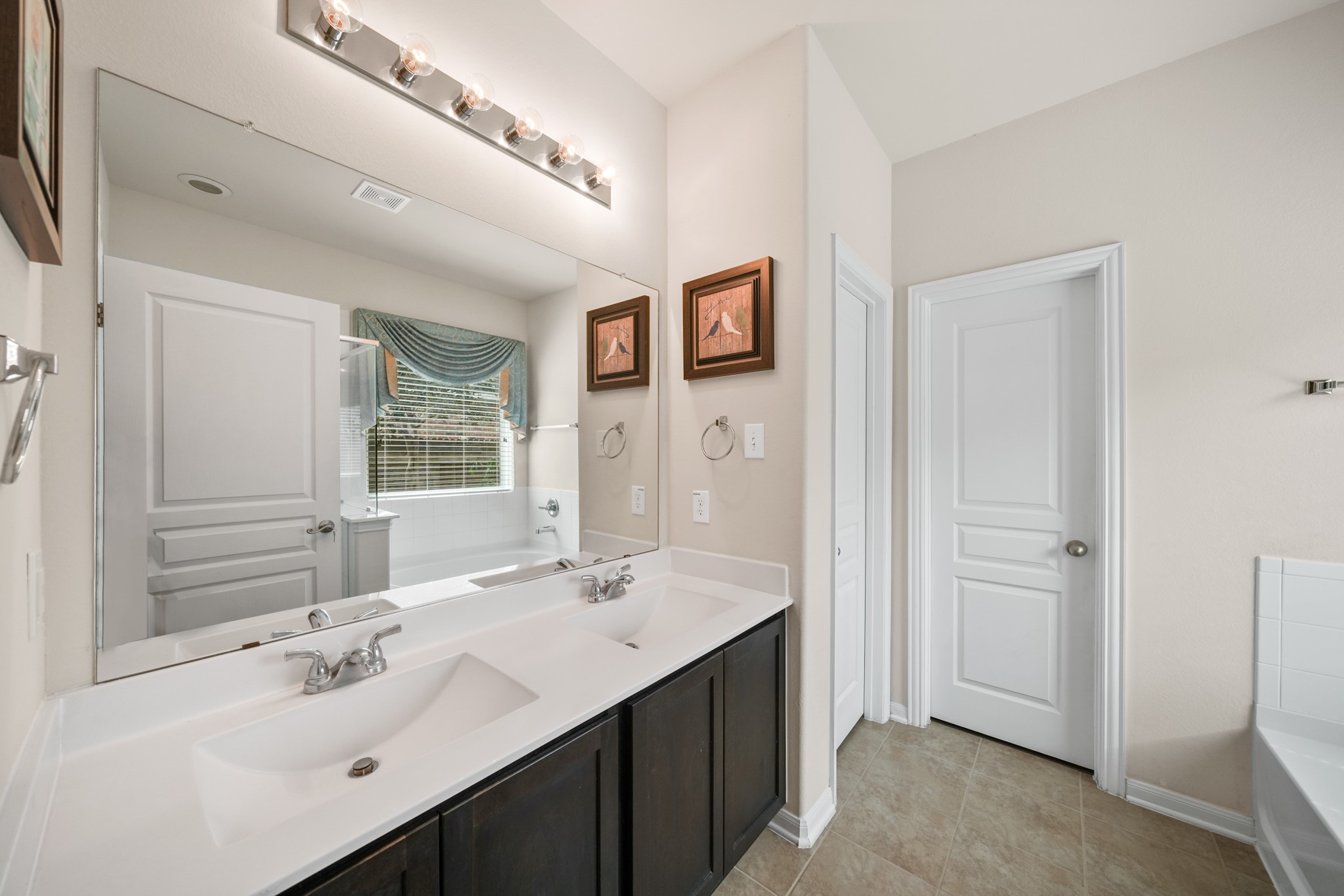8306 Sunstone Court Property Photo 10
