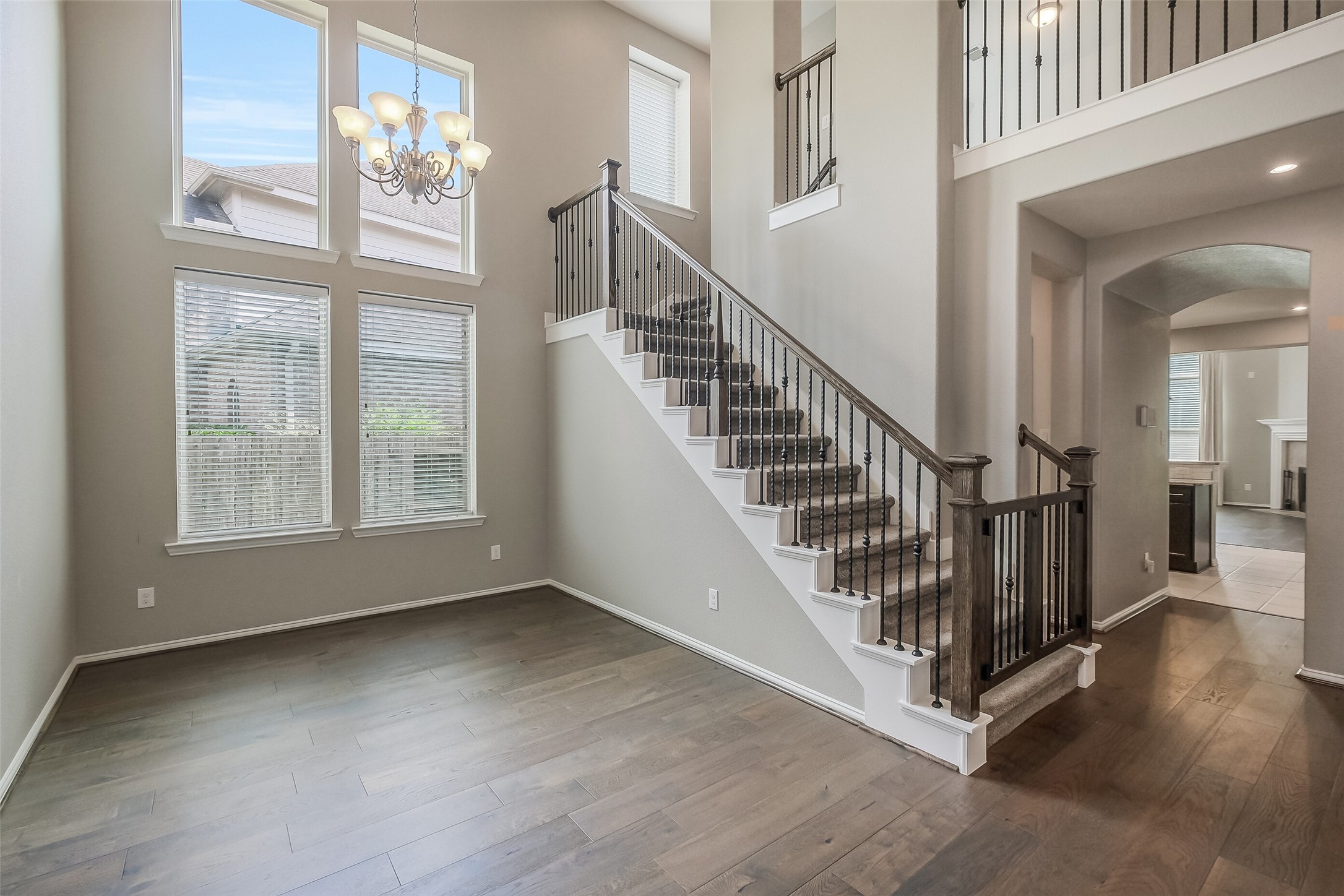 13104 Hollow Garden Lane Property Photo 6