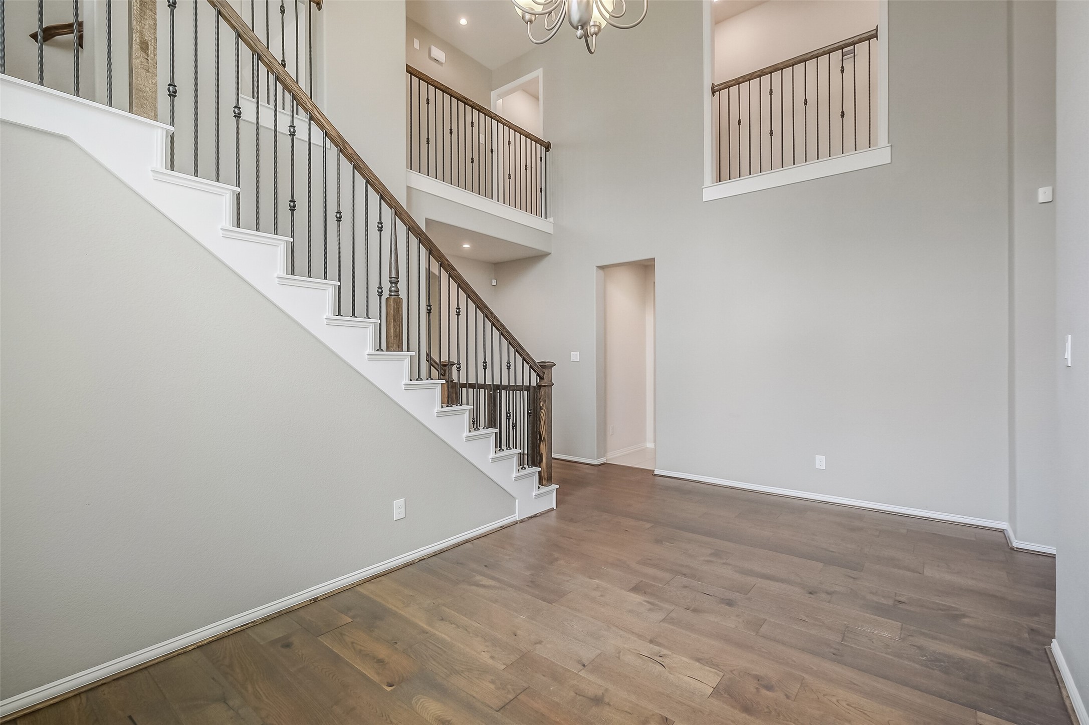 13104 Hollow Garden Lane Property Photo 7