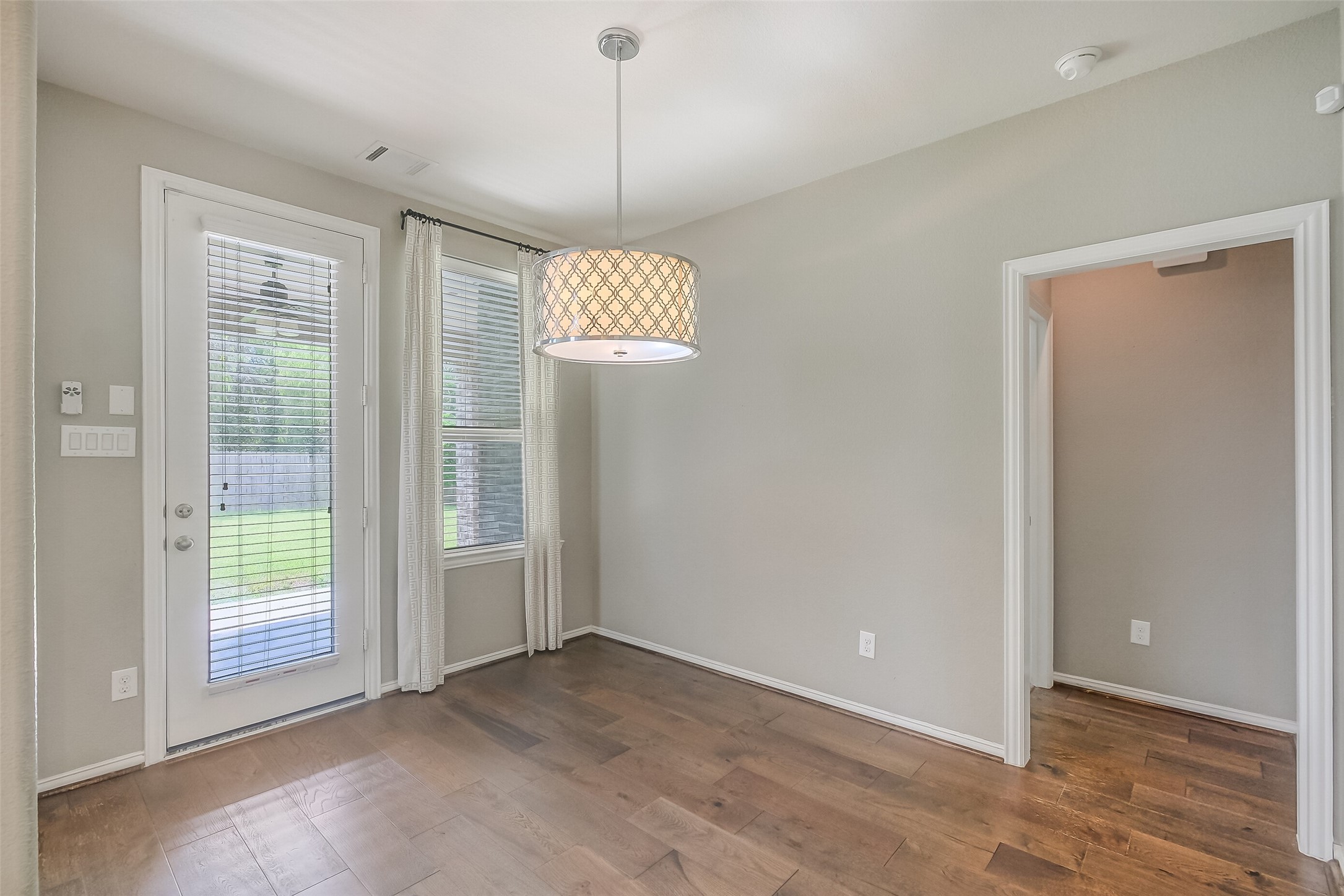 13104 Hollow Garden Lane Property Photo 17