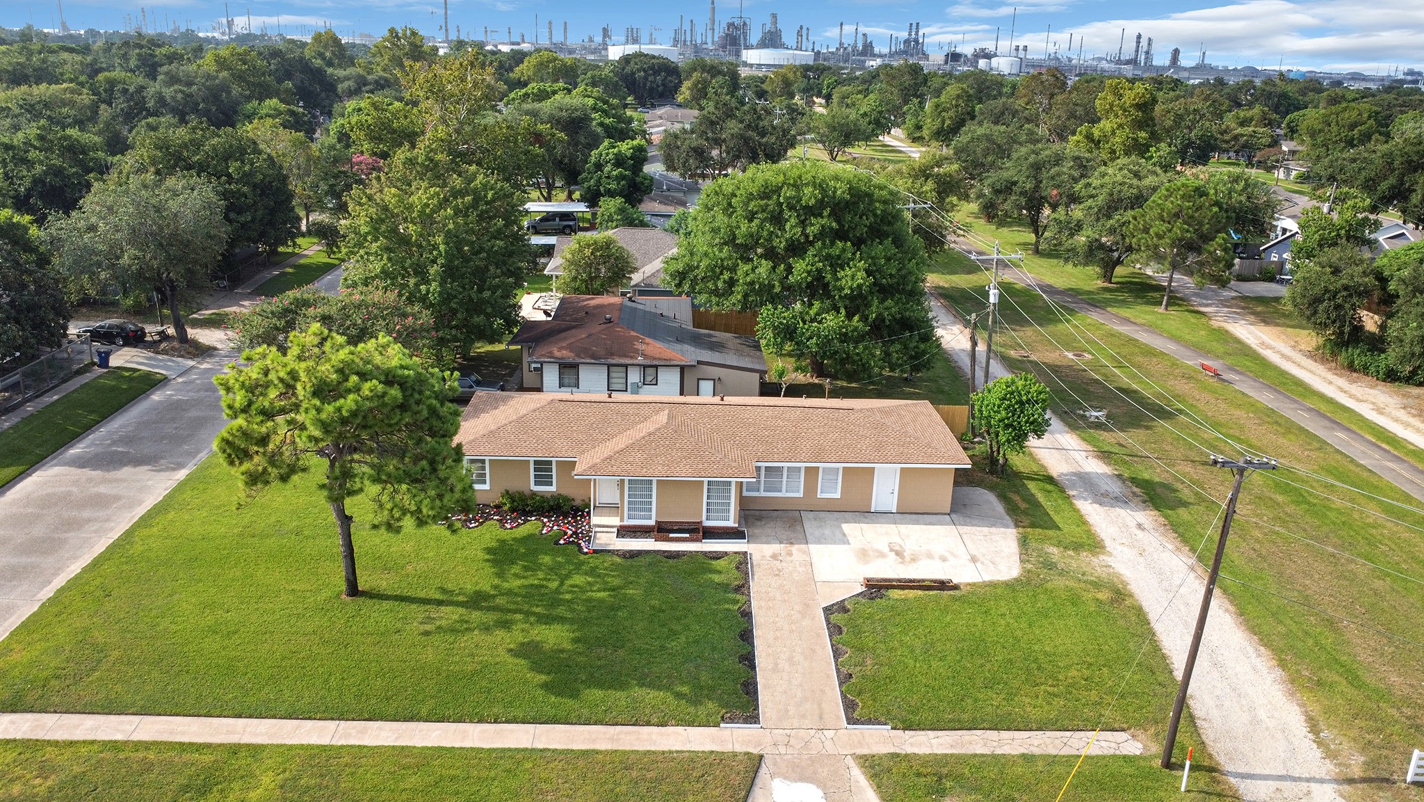 1603 5th Avenue N Property Photo 1