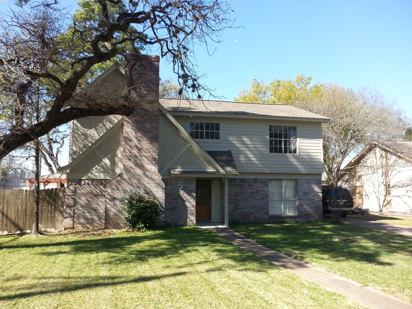 4918 Christopher Place Property Photo 2
