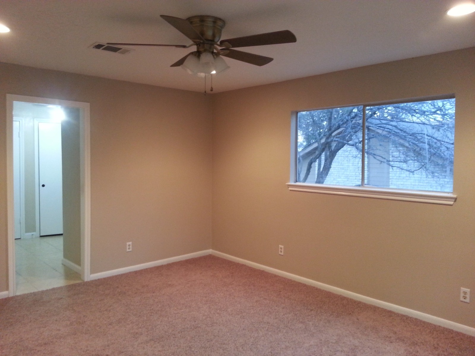 4918 Christopher Place Property Photo 9