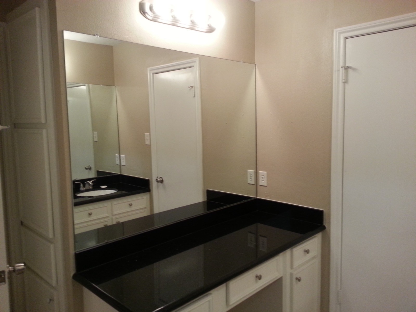 4918 Christopher Place Property Photo 18
