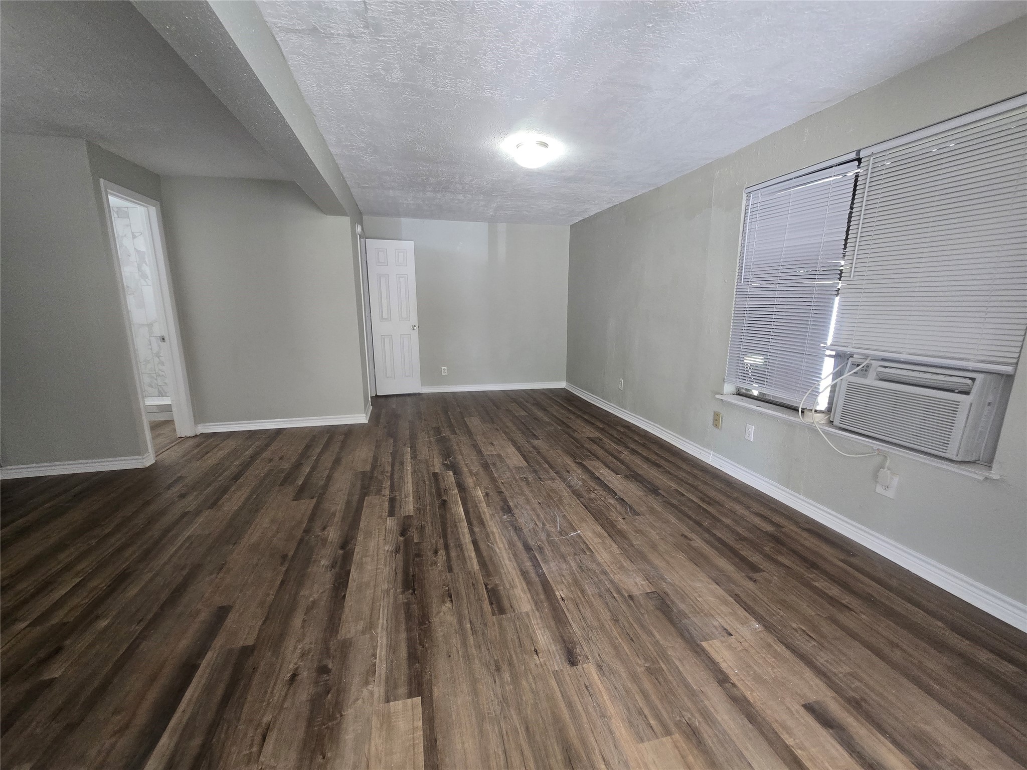 202 N Logan Street Property Photo 6