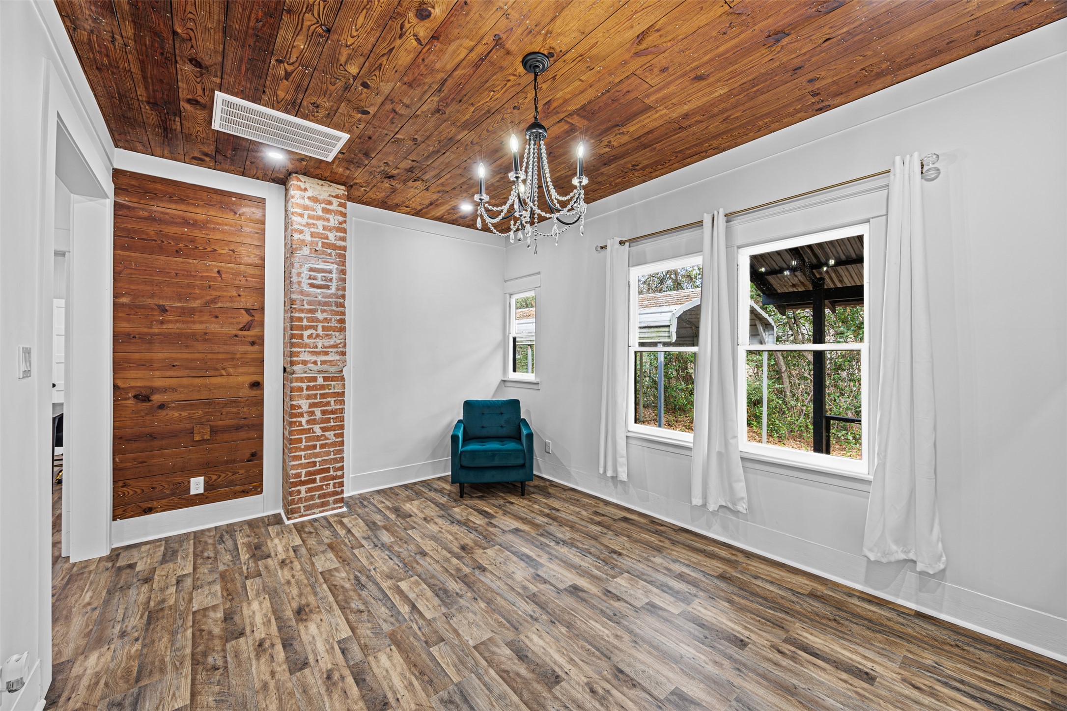 1409 20 1/2 Street Property Photo 16