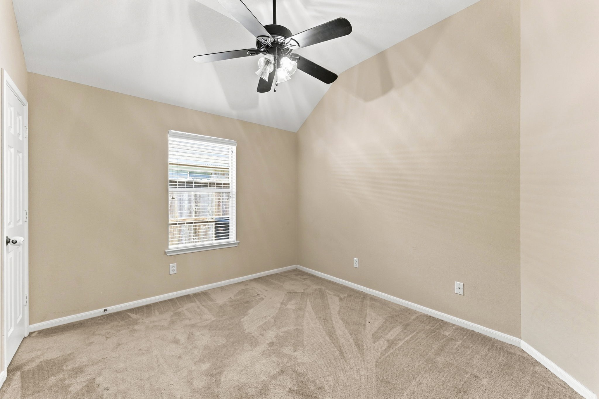 27730 Geneva Hills Lane Property Photo 18