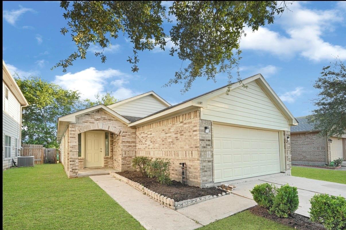 1107 Hampton Villa Lane, Houston Tx 77047 Property Photo 8