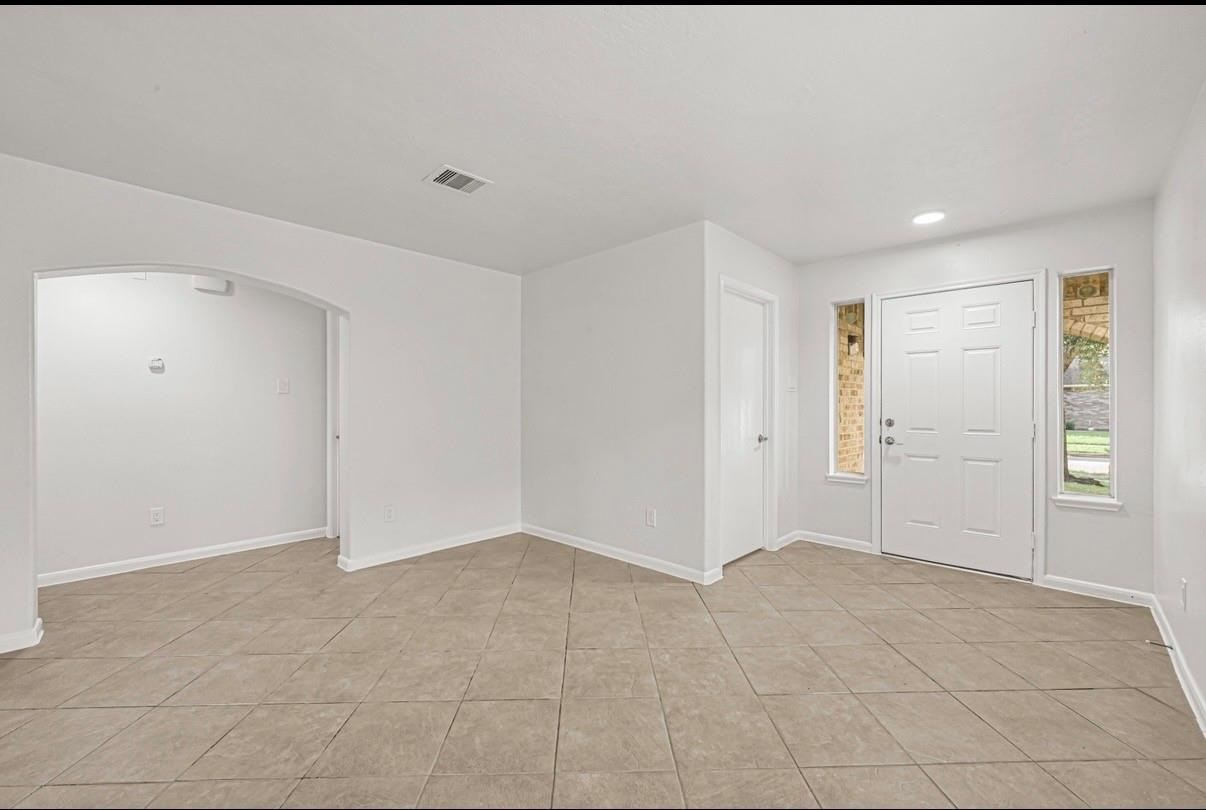 1107 Hampton Villa Lane Property Photo 10