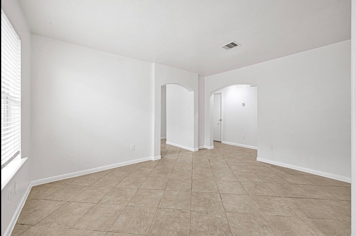 1107 Hampton Villa Lane, Houston Tx 77047 Property Photo 11