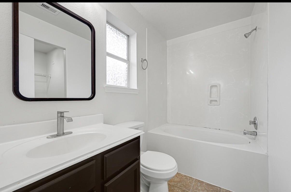1107 Hampton Villa Lane, Houston Tx 77047 Property Photo 20