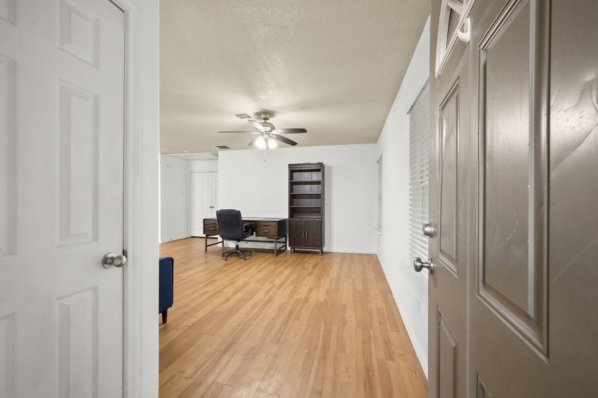 16803 Crestmont Property Photo 5
