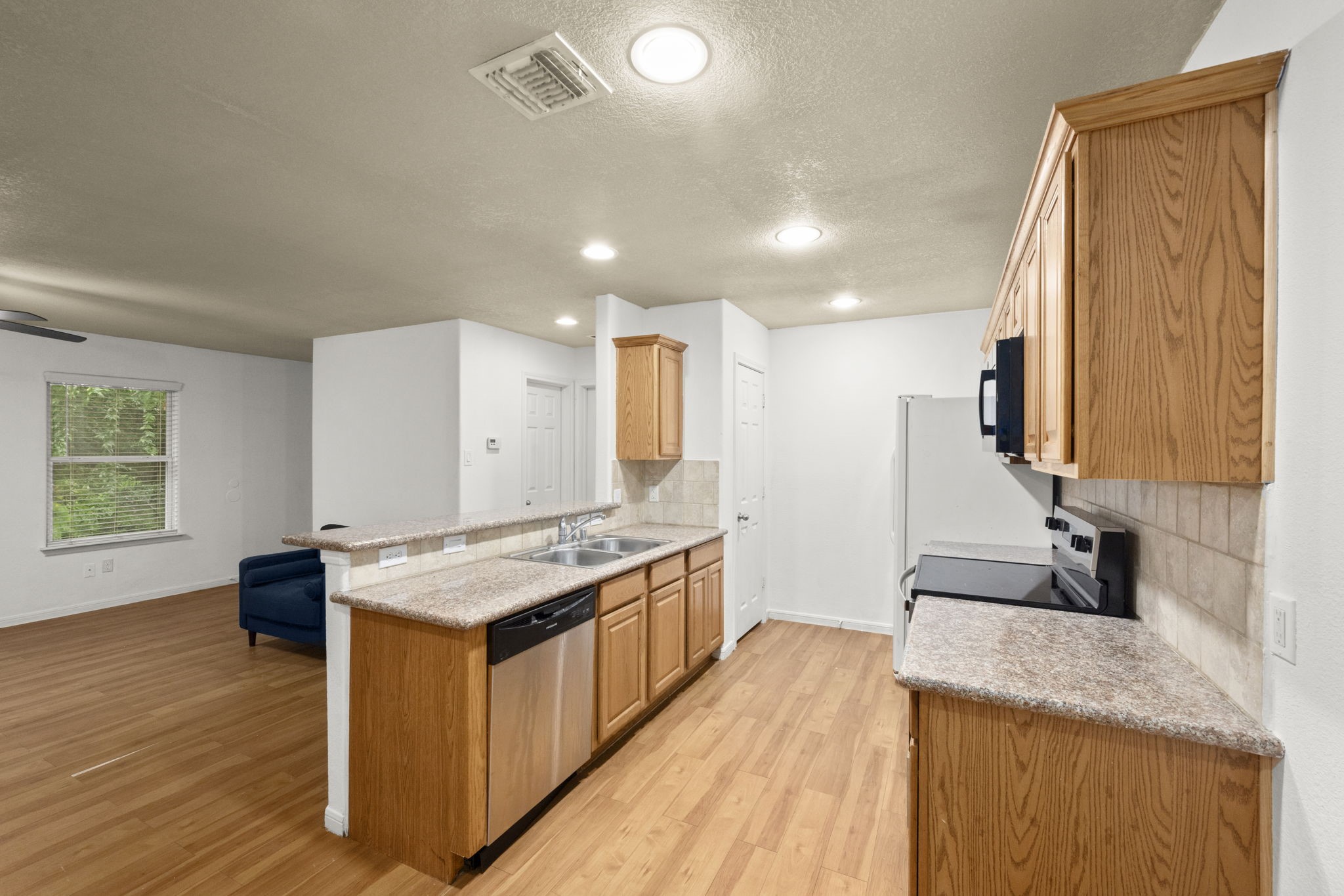 16803 Crestmont Property Photo 10
