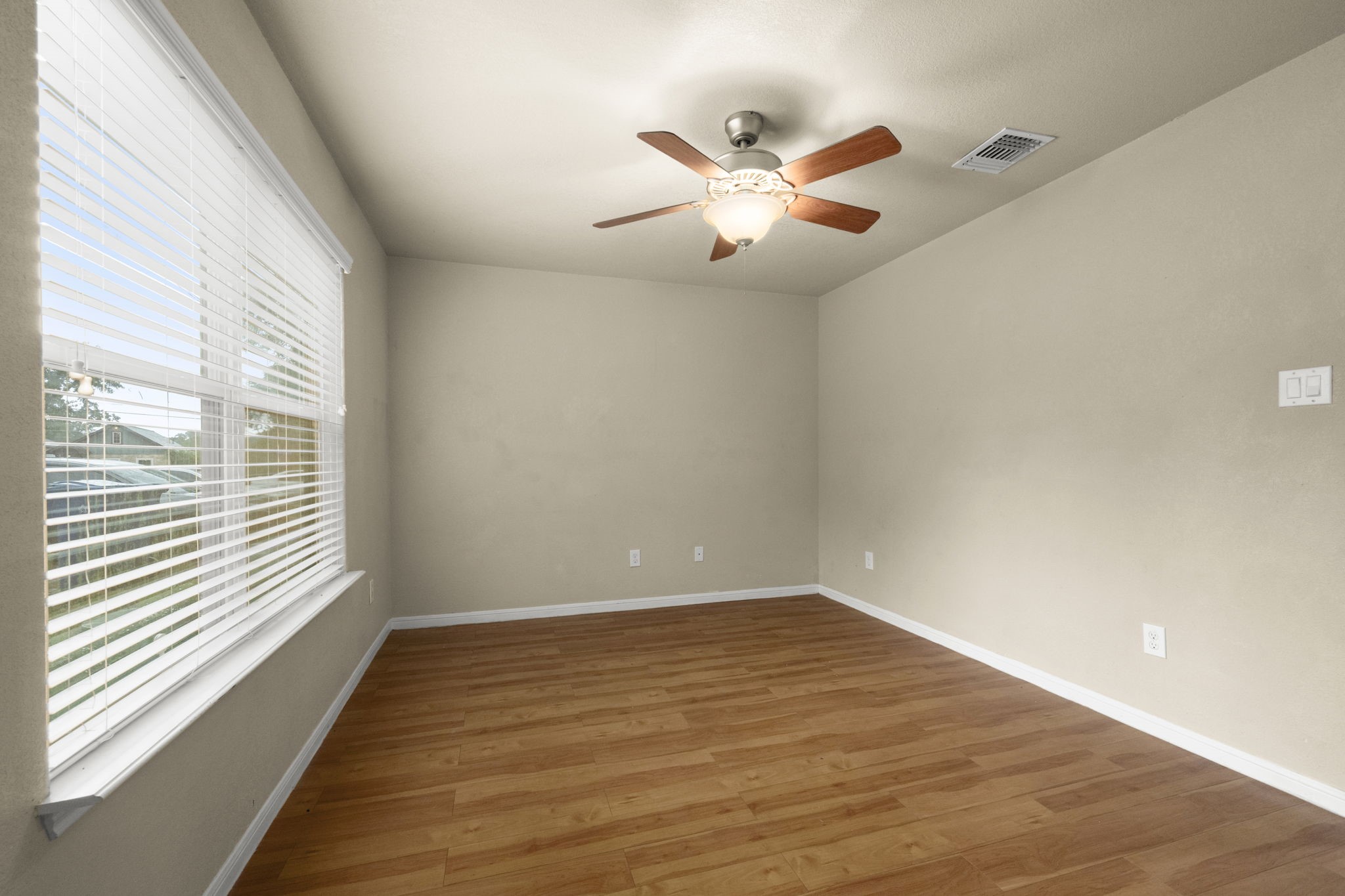 16803 Crestmont Property Photo 15