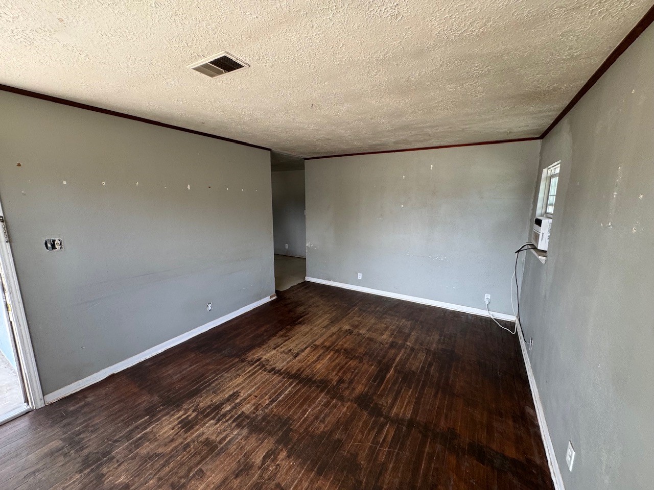 2819 Thomas Avenue Property Photo 5