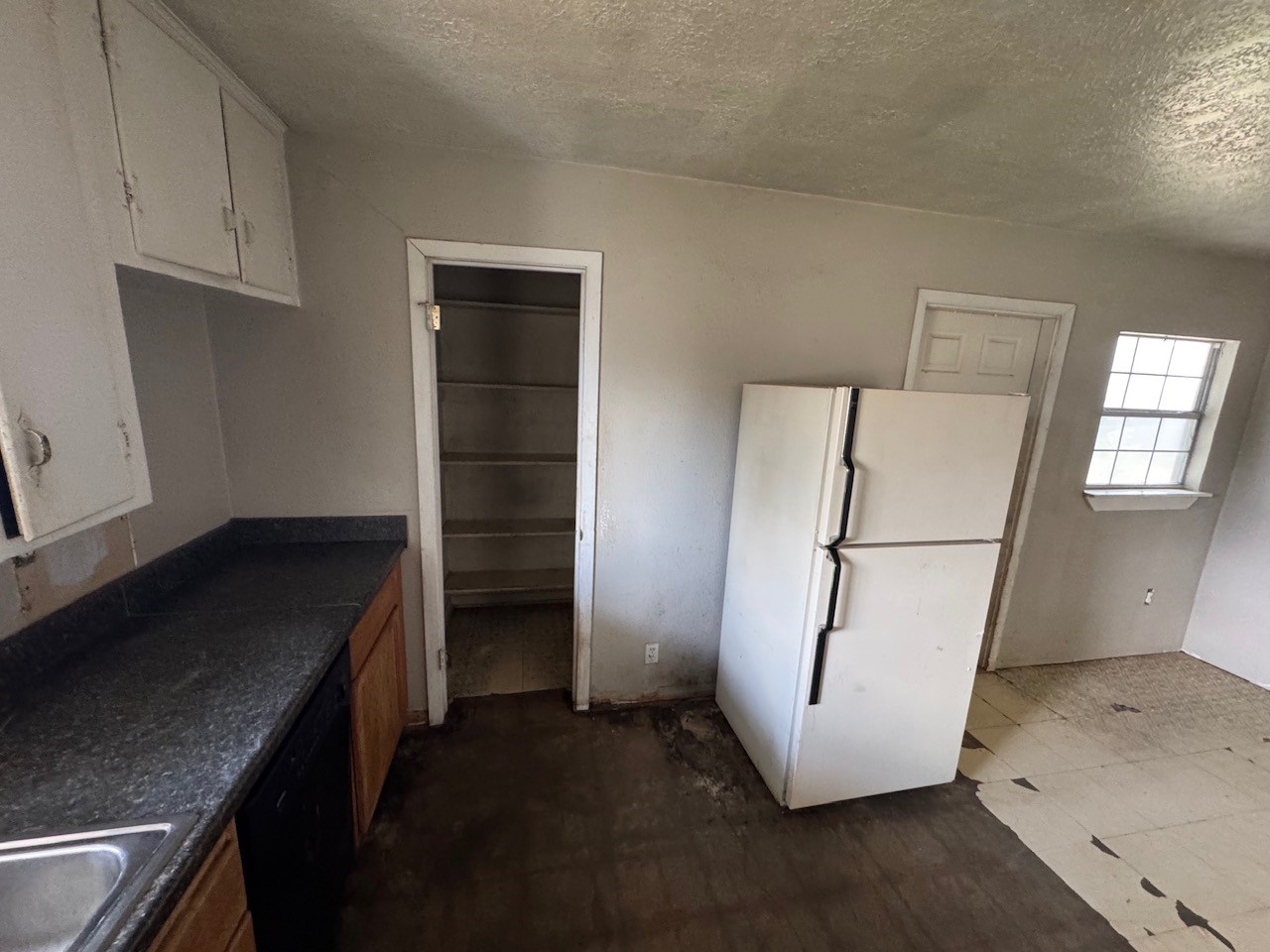2819 Thomas Avenue Property Photo 9