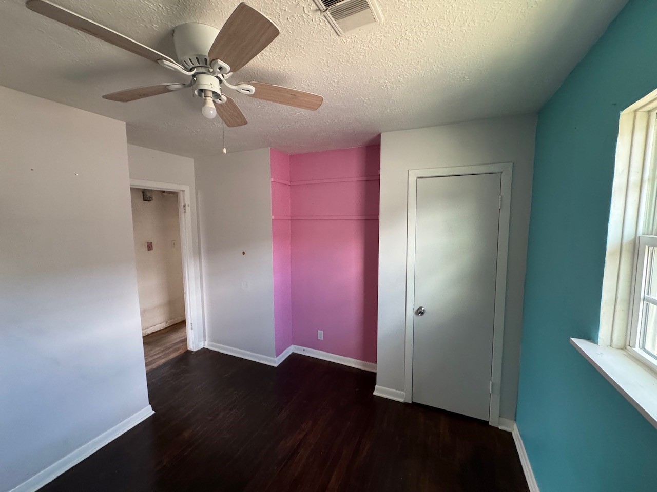 2819 Thomas Avenue Property Photo 14