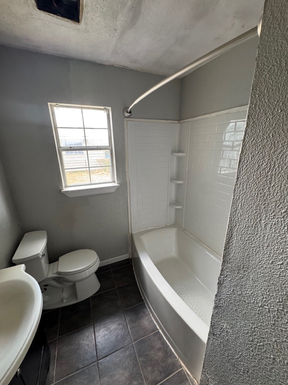 2819 Thomas Avenue Property Photo 18