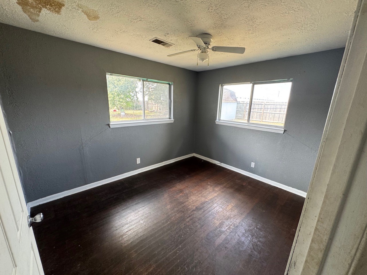 2819 Thomas Avenue Property Photo 21
