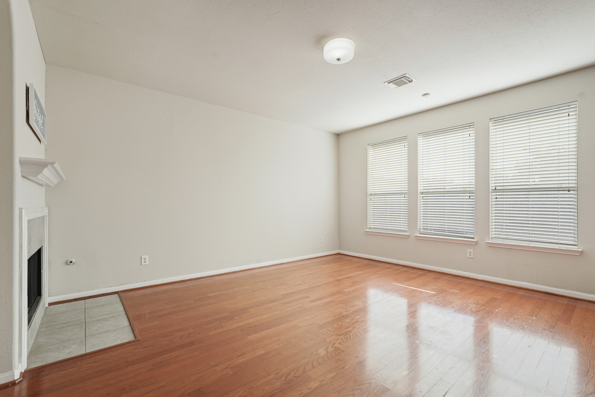 29650 Legends Green Drive Property Photo 15