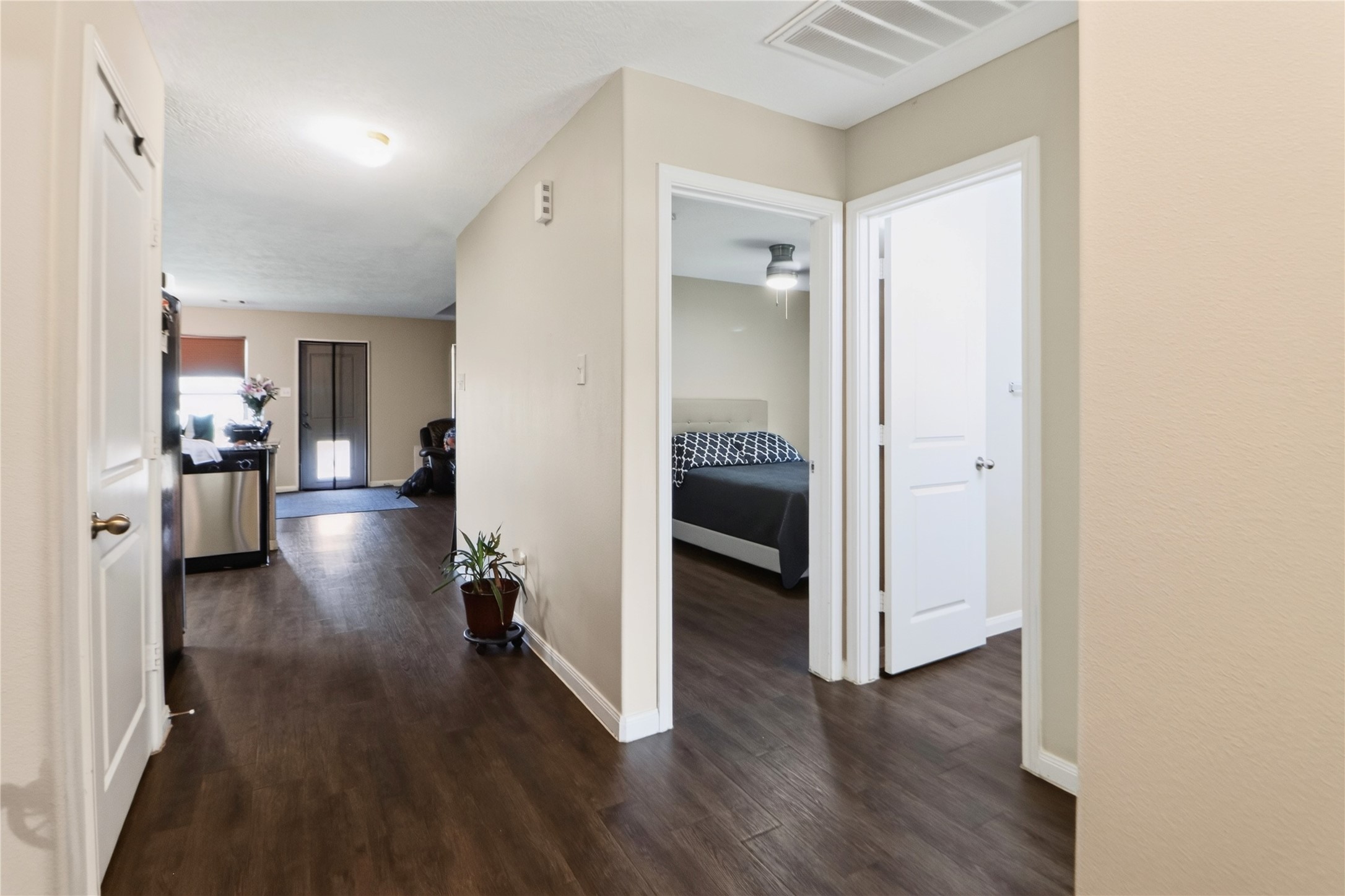 686 Road 5105 Property Photo 5