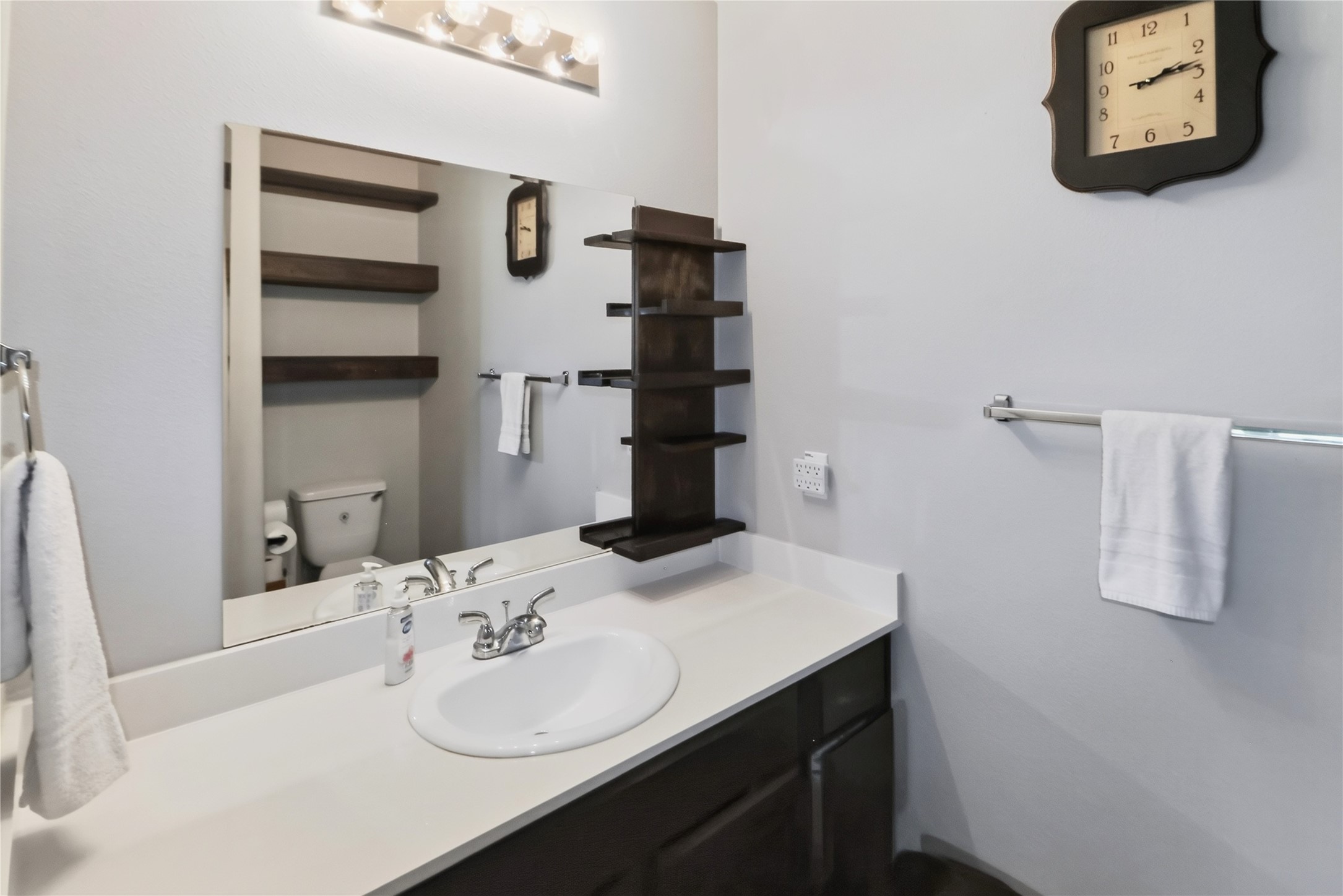 686 Road 5105 Property Photo 13