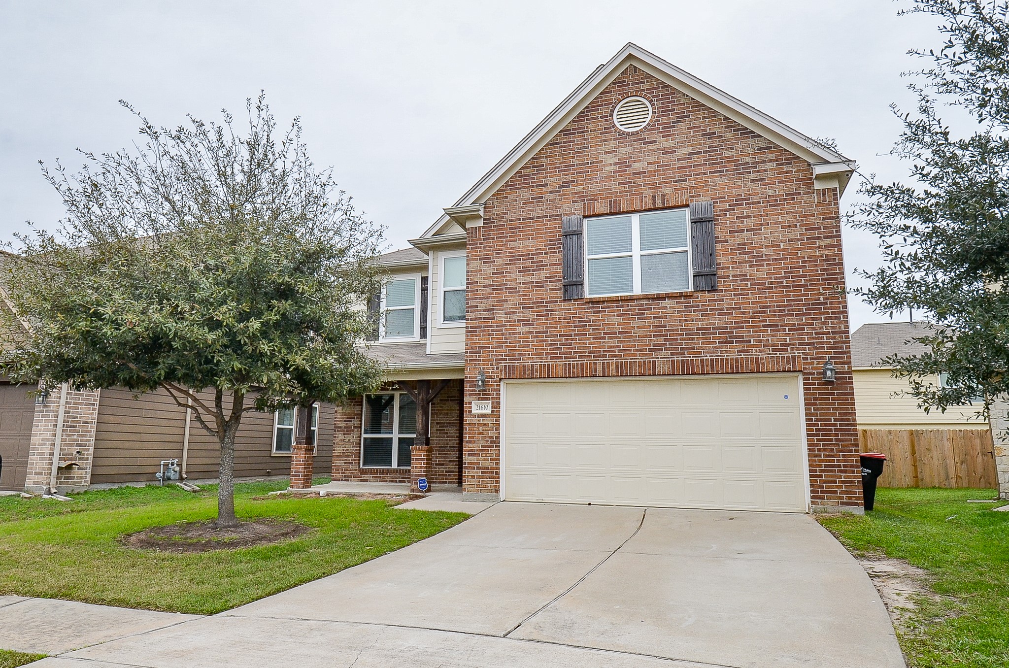 21610 Yeaney Drive Property Photo 1