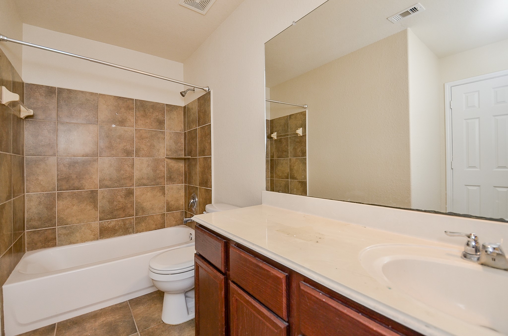 21610 Yeaney Drive Property Photo 27