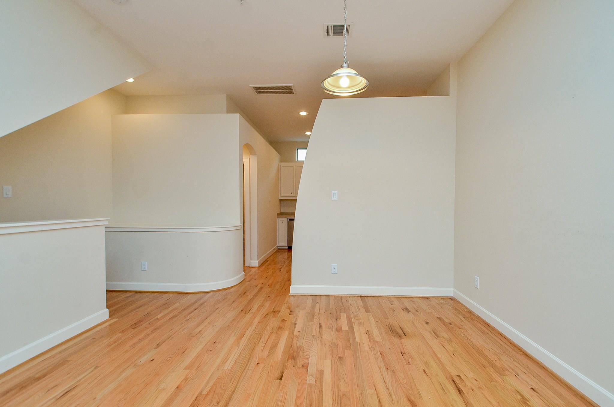 11315 S Main Street 301 Property Photo 13