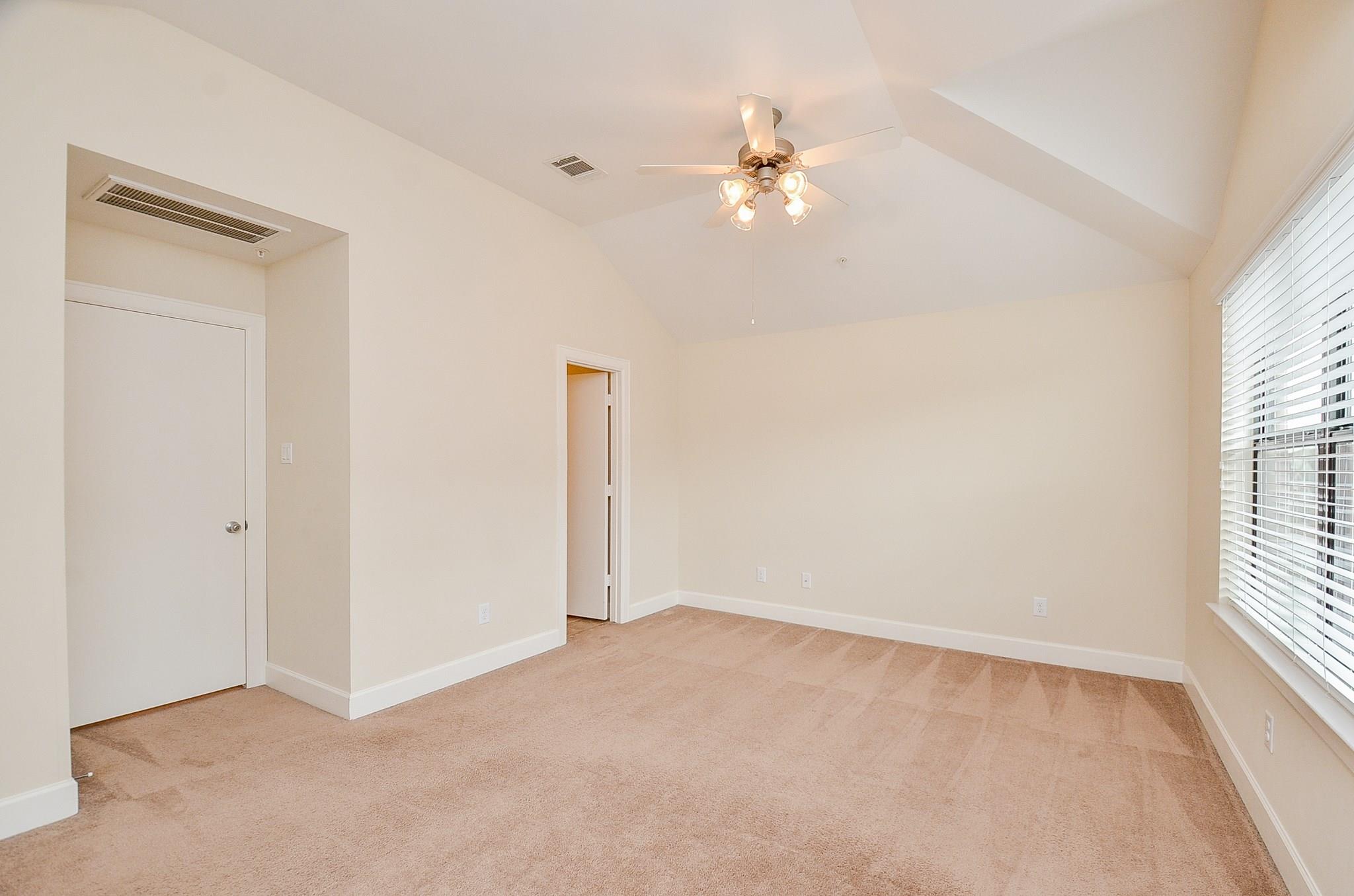 11315 S Main Street 301 Property Photo 21