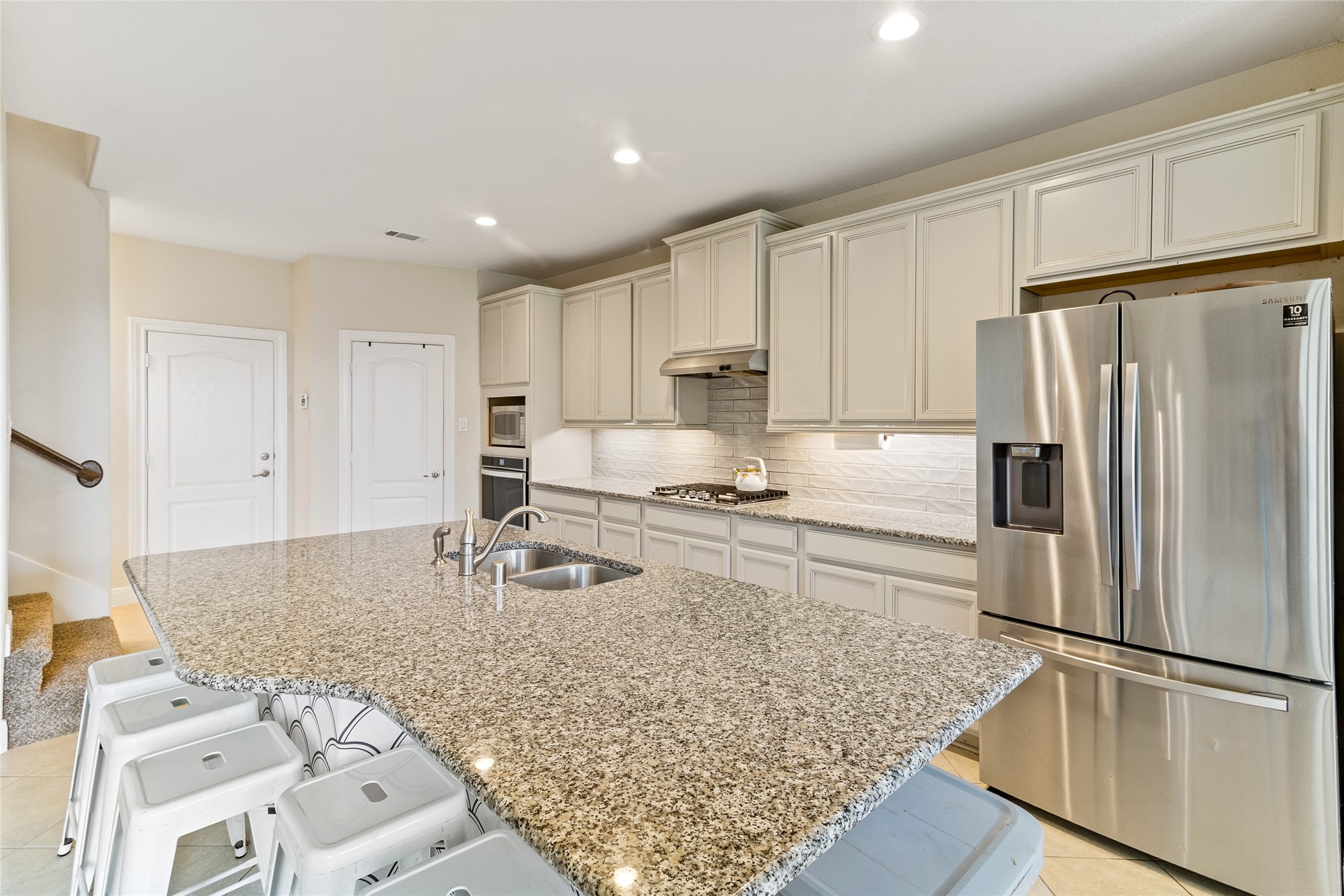 308 Bentside Place Property Photo 6