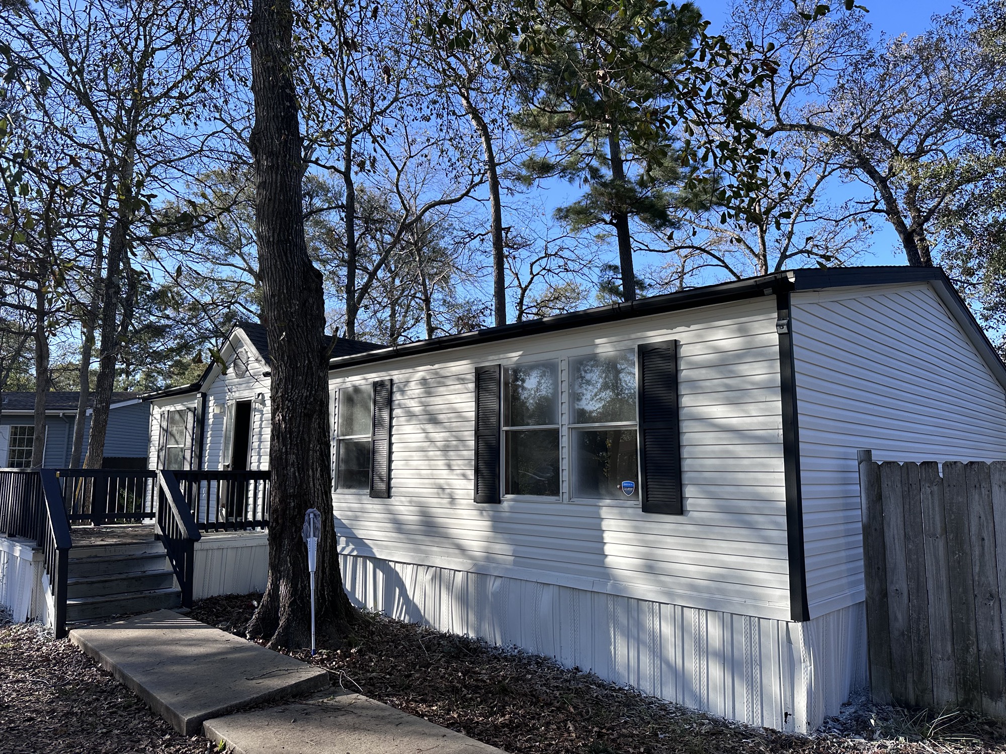 16443 Brittany Way Property Photo 7