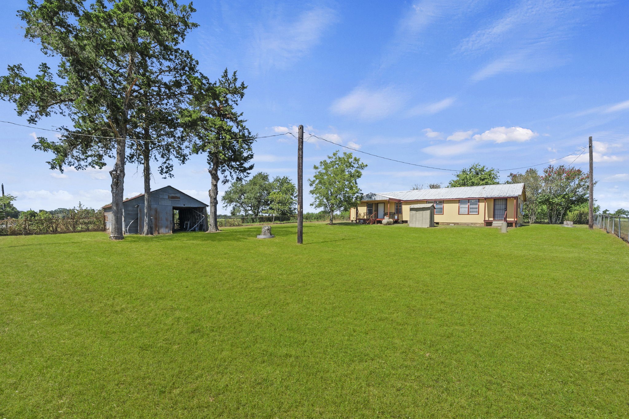 7033 Fm County Road 957 Property Photo 28