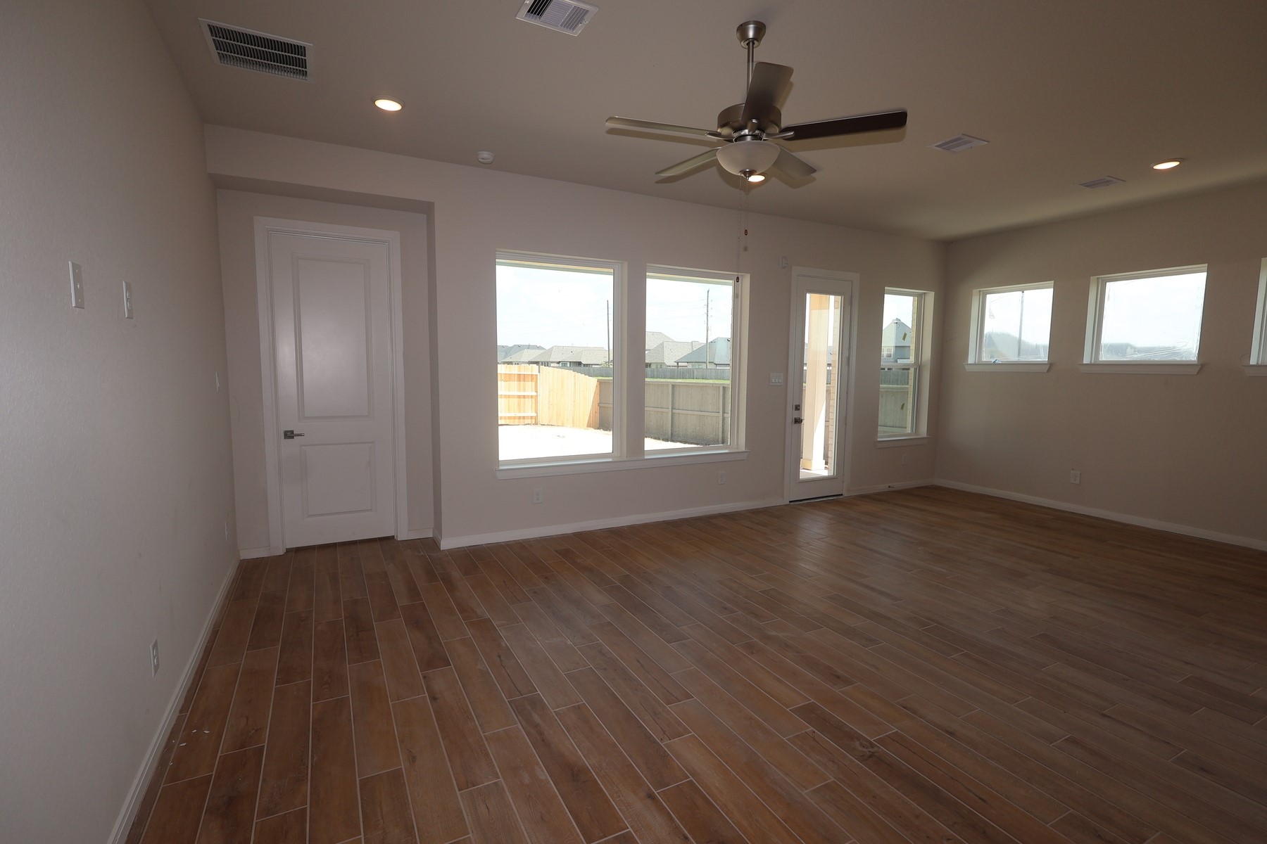 16406 Switchgrass Grove Lane Property Photo 8