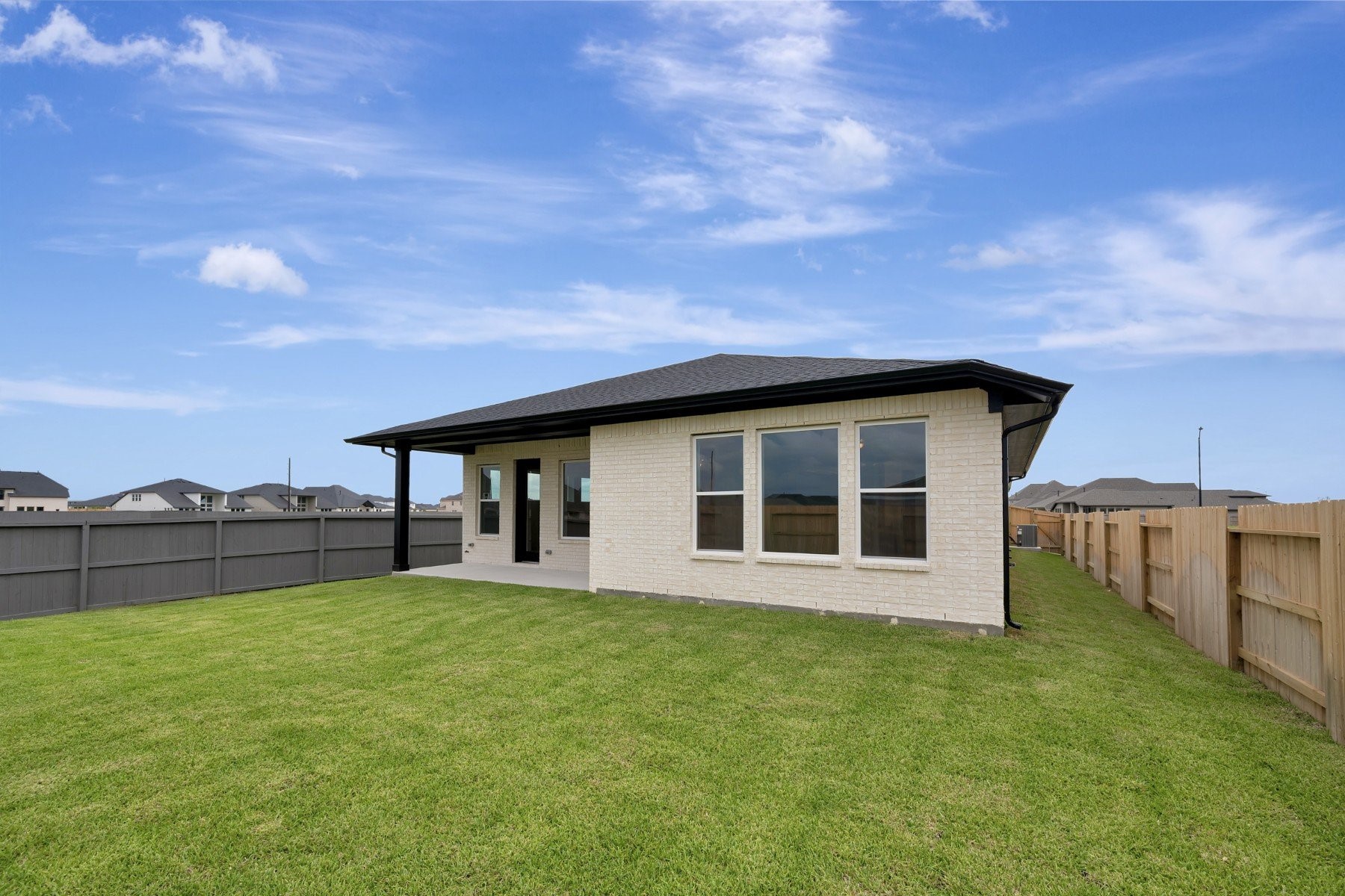 16406 Switchgrass Grove Lane Property Photo 8