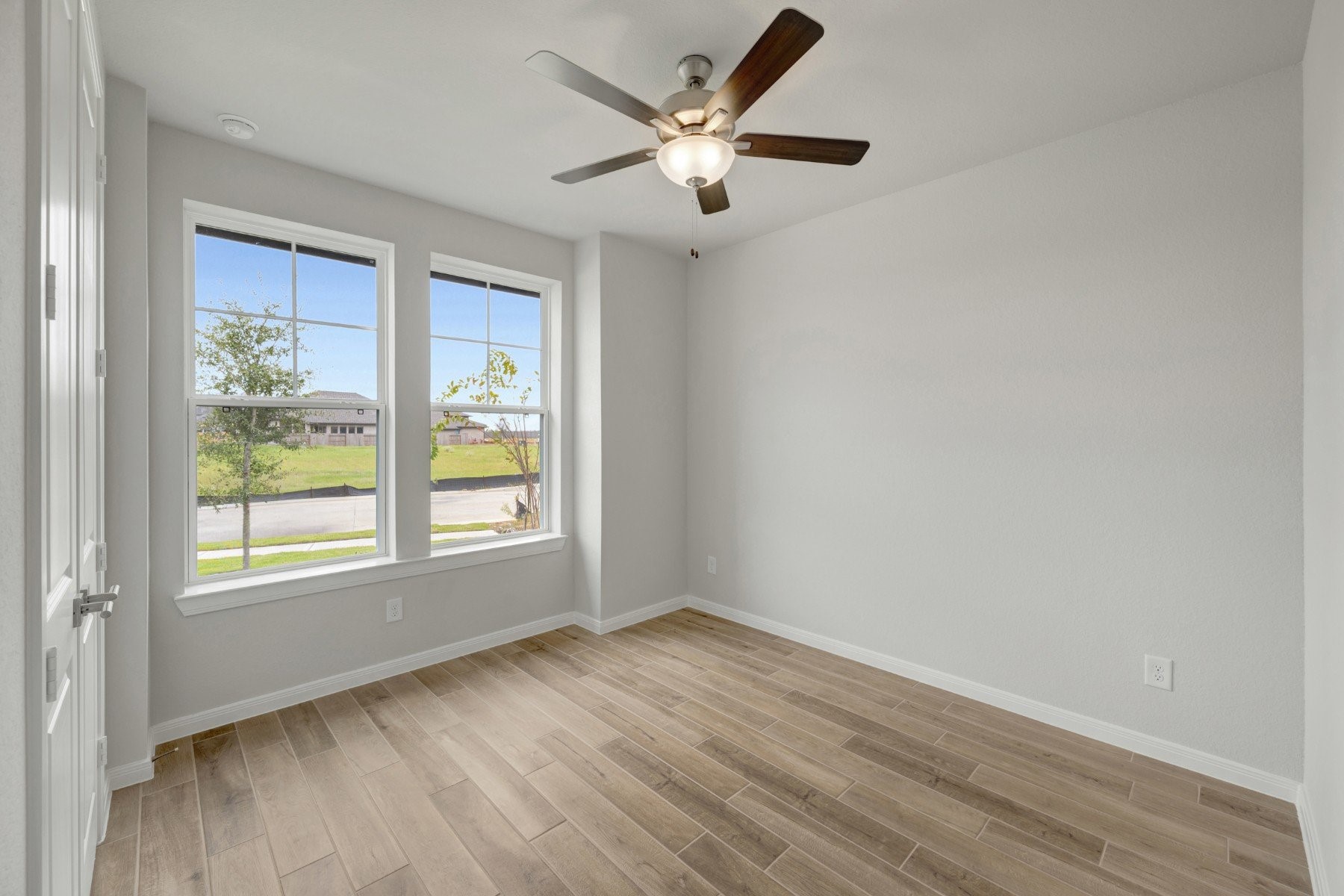 16406 Switchgrass Grove Lane Property Photo 14