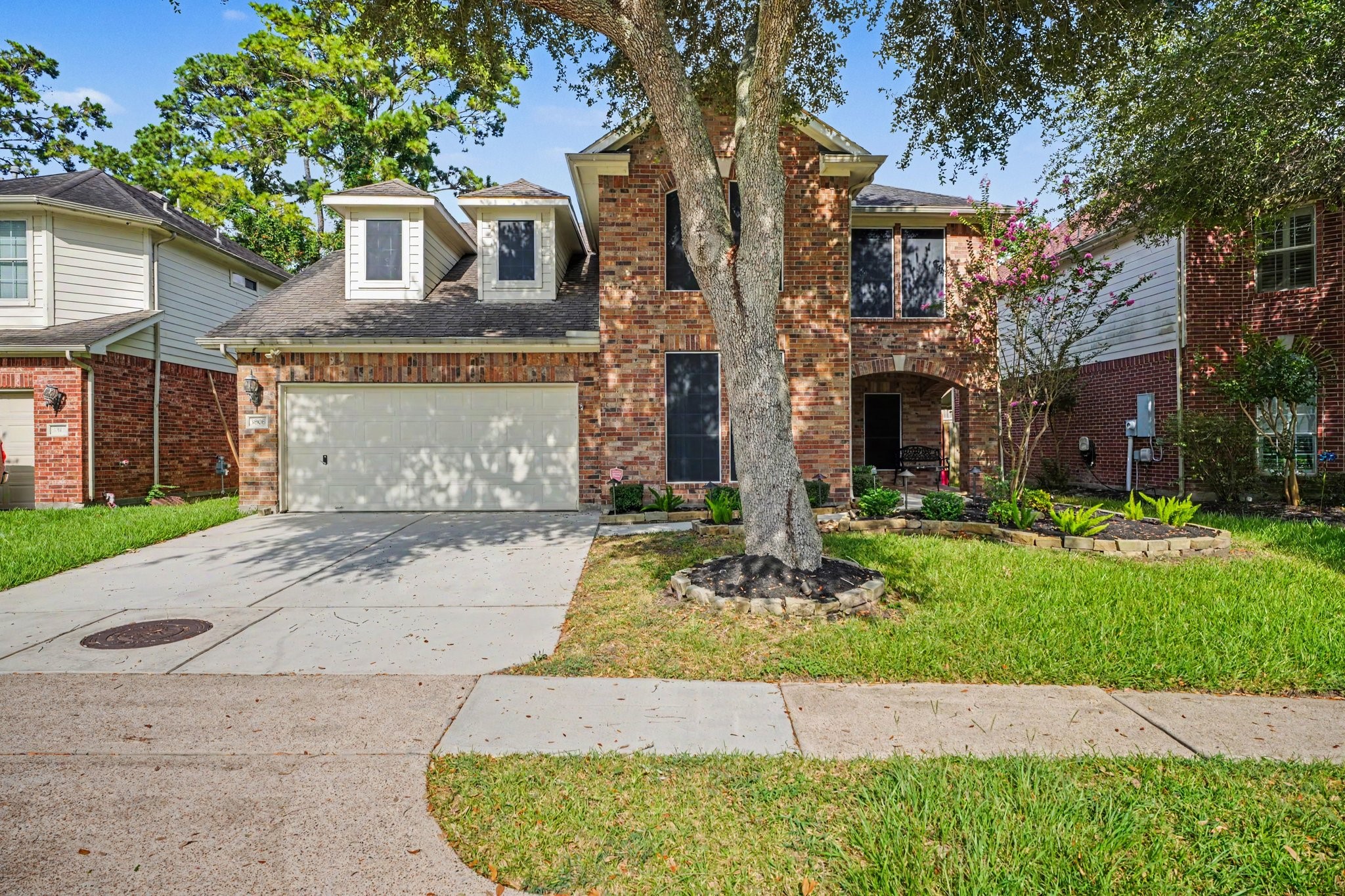 3808 Armand Drive Property Photo 1