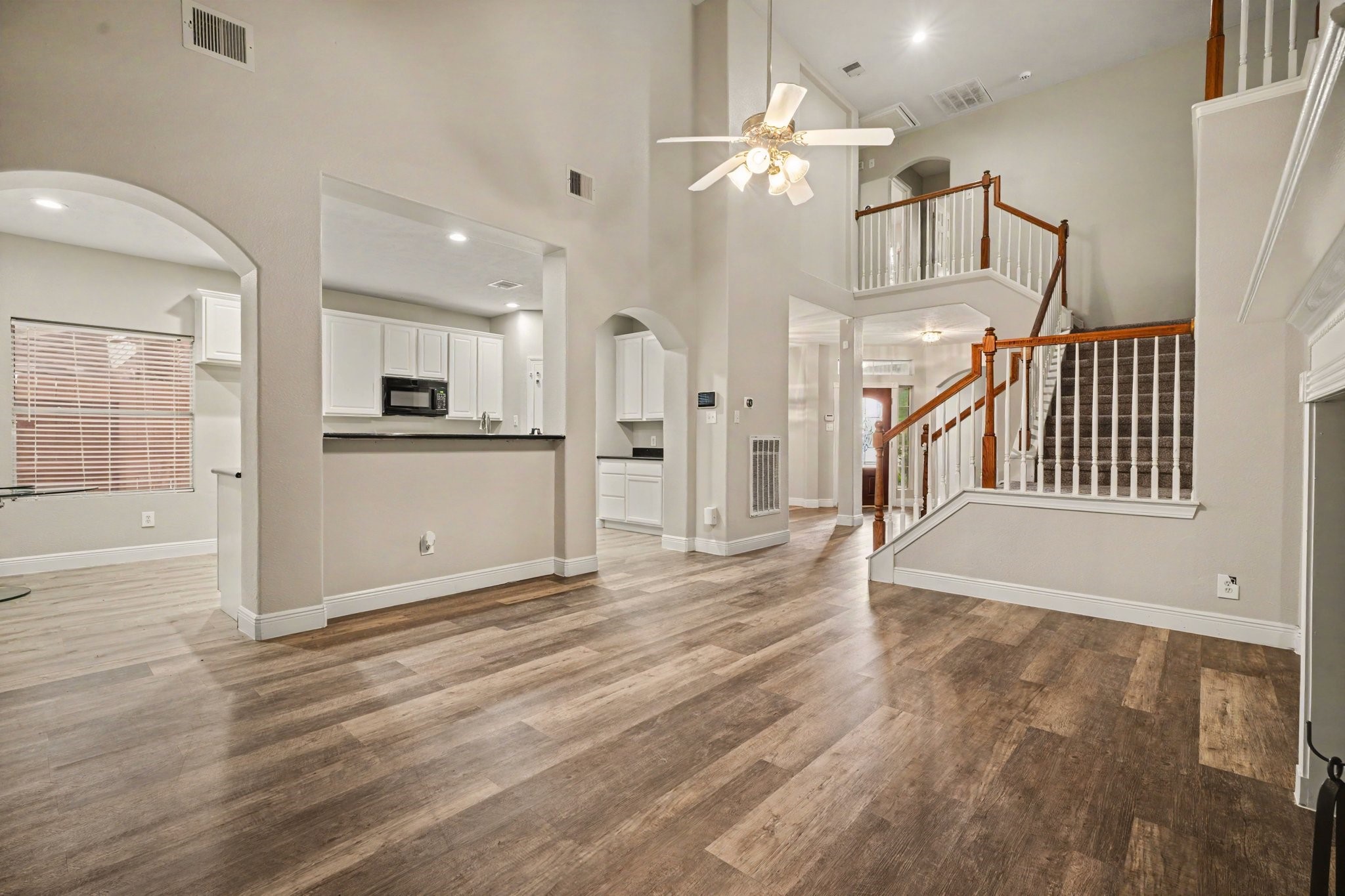 3808 Armand Drive Property Photo 2